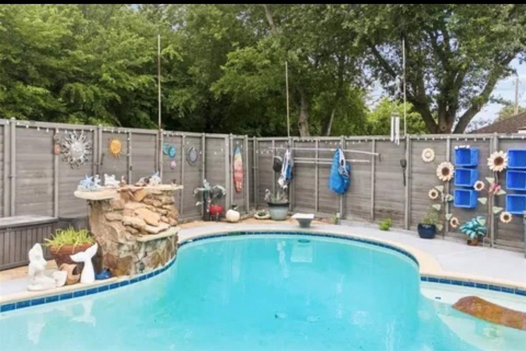 4315 Seedling Lane Property Photo 4