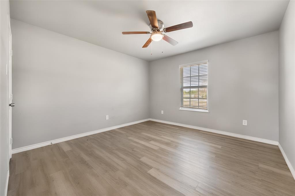 3201-3227 Nw Cr 2004 Property Photo 24