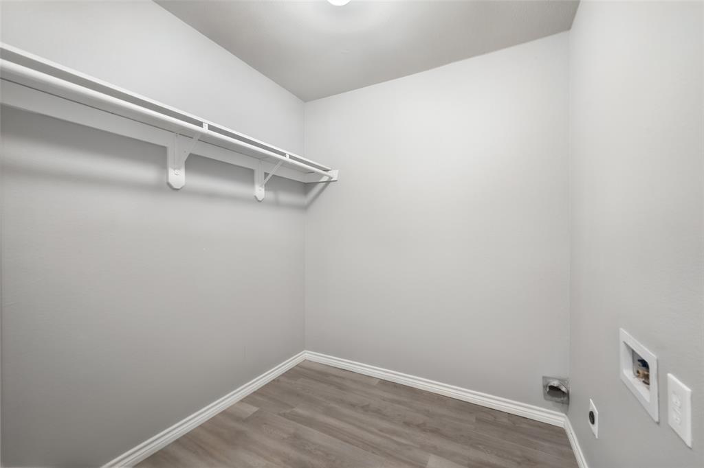 3201-3227 Nw Cr 2004 Property Photo 26