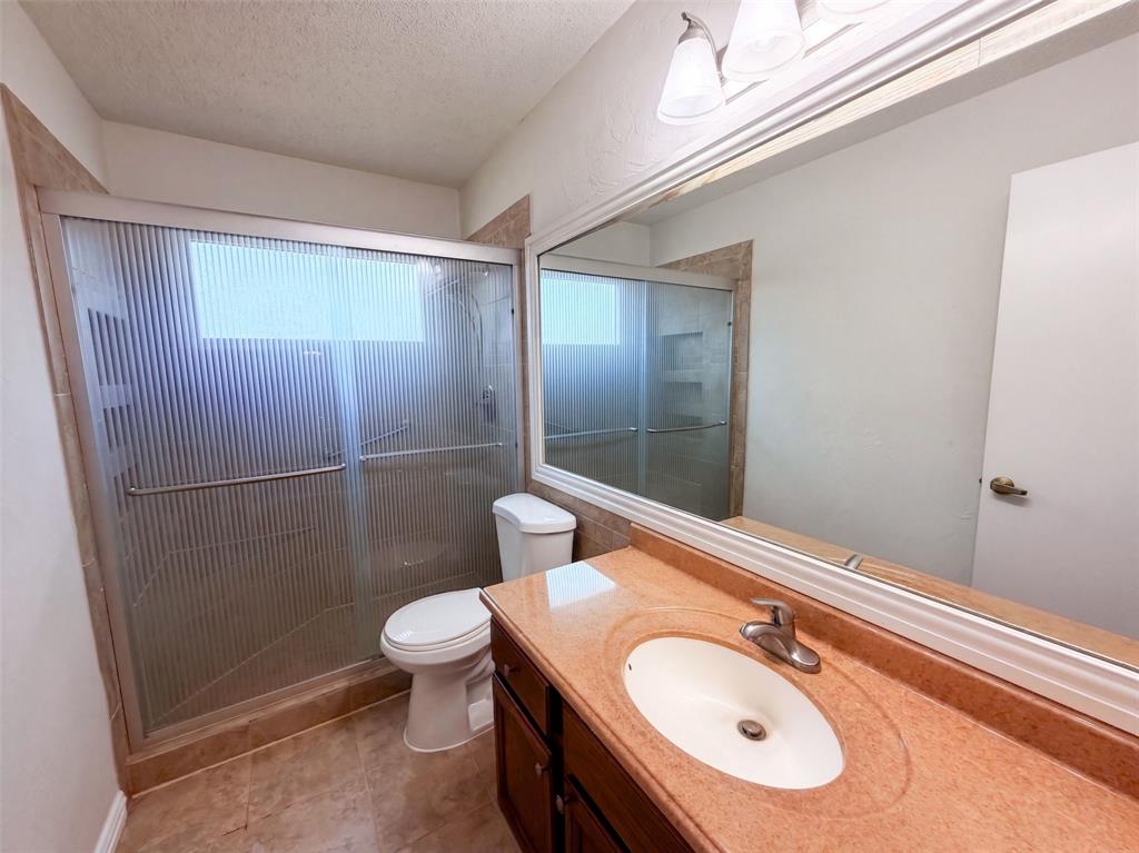 301 Hillside Court Property Photo 17