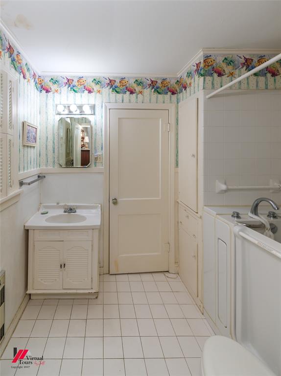 262 E Slattery Boulevard Property Photo 25