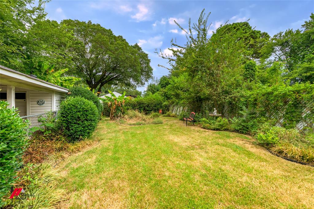 262 E Slattery Boulevard Property Photo 29