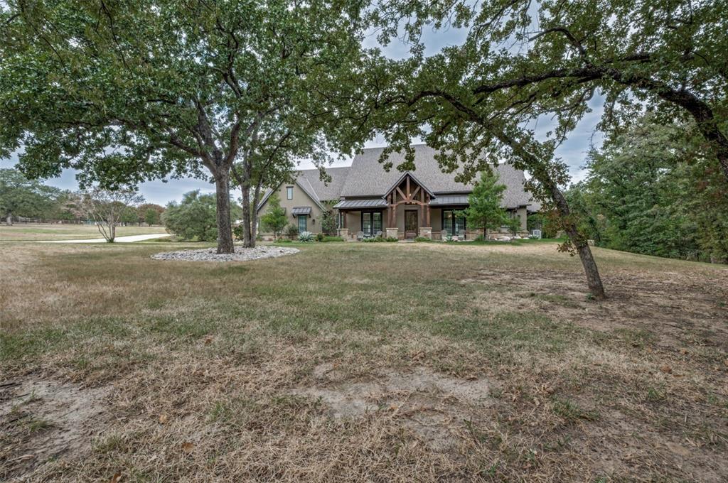 197 Stonewood Boulevard Property Photo 4