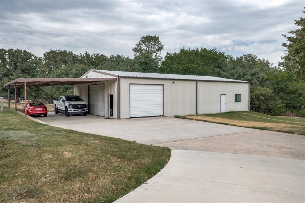 197 Stonewood Boulevard Property Photo 35