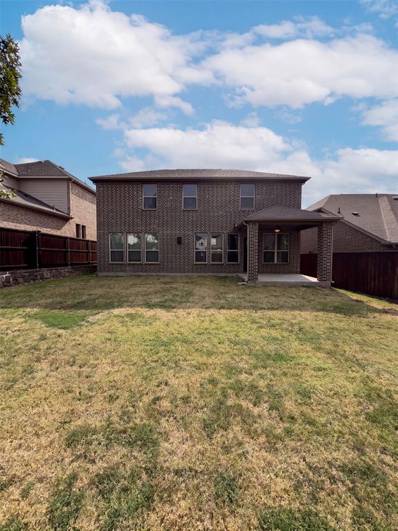 1421 Prairie Lake Court Property Photo 5