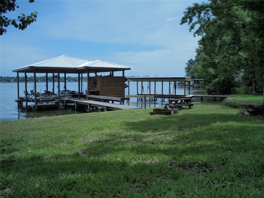 462 Lakefront Drive
