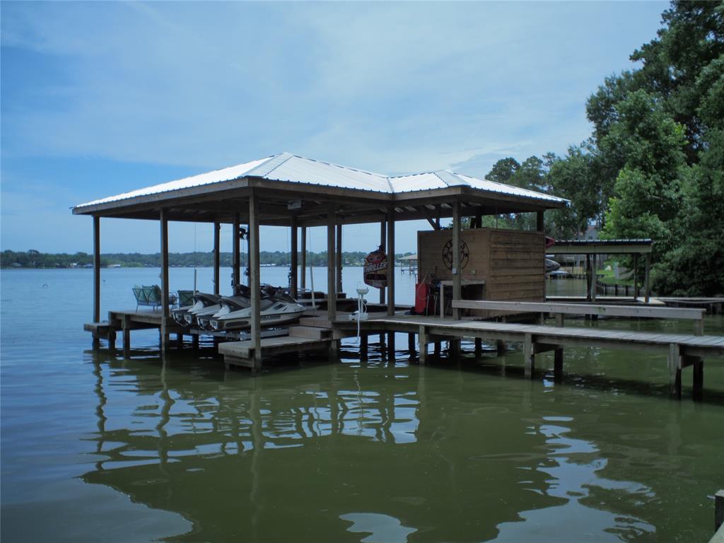 462 Lakefront Drive Property Photo 5