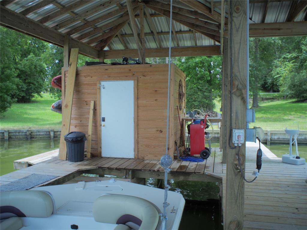 462 Lakefront Drive Property Photo 18
