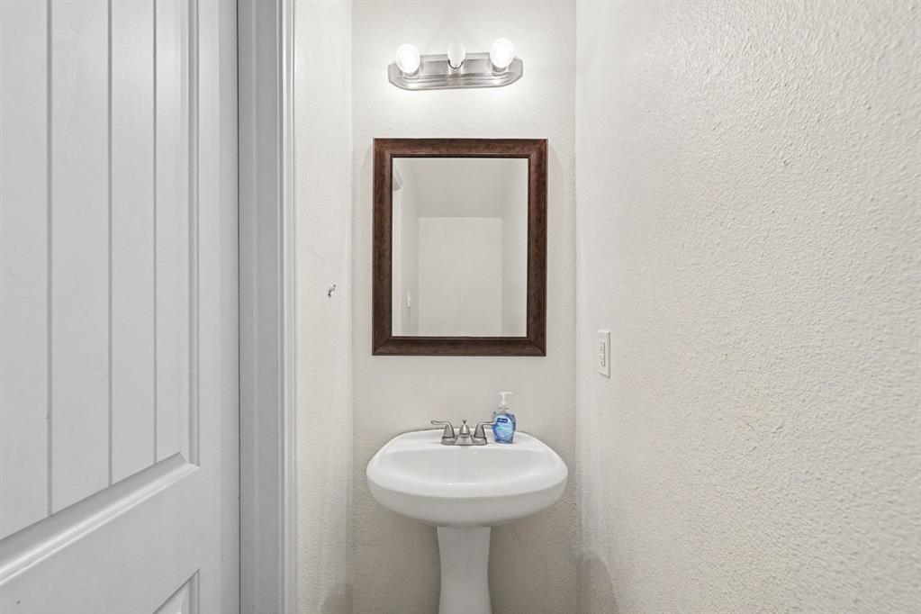 7002 Big Bend Lane Property Photo 13