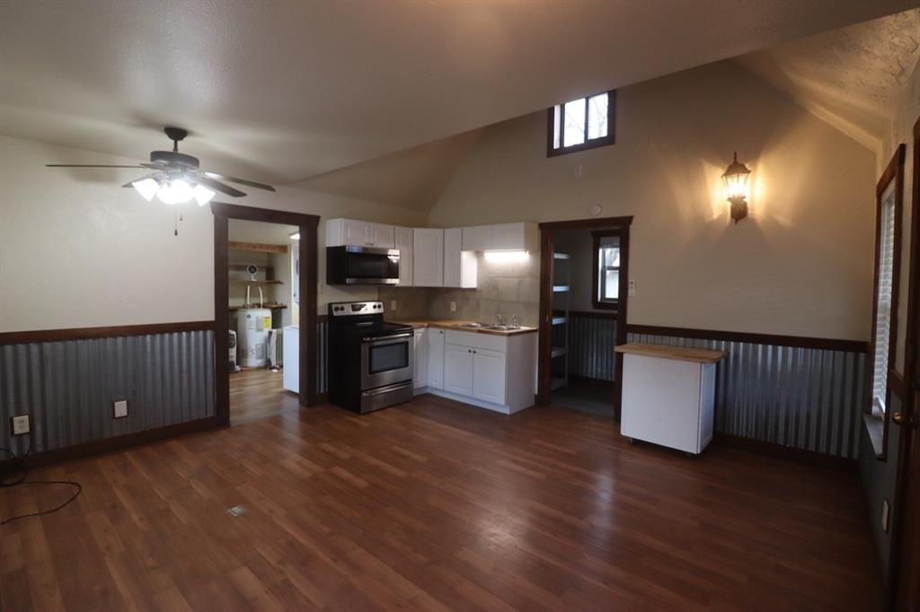 1800 Newport Road Property Photo 4