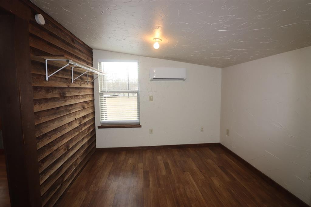 1800 Newport Road Property Photo 8