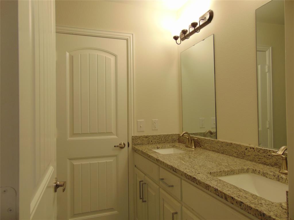 2239 Anderson Street Property Photo 13