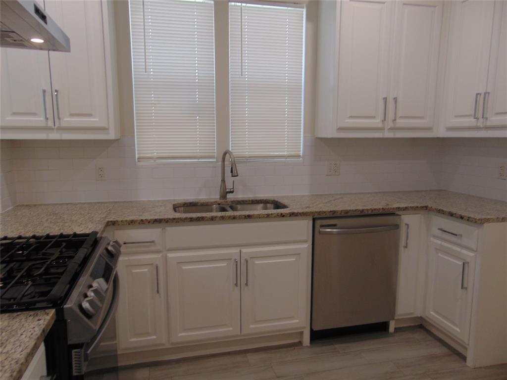 2239 Anderson Street Property Photo 18