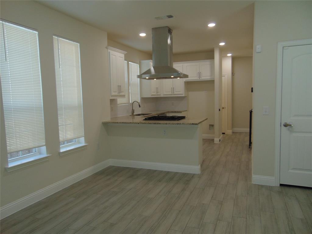 2239 Anderson Street Property Photo 23