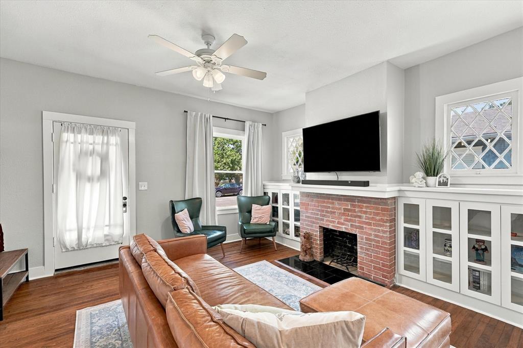 1933 Fairmount Avenue Property Photo 1