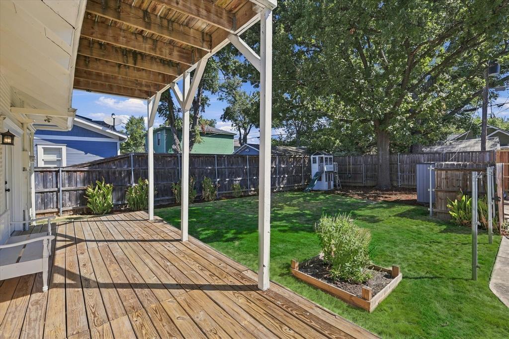 1933 Fairmount Avenue Property Photo 28