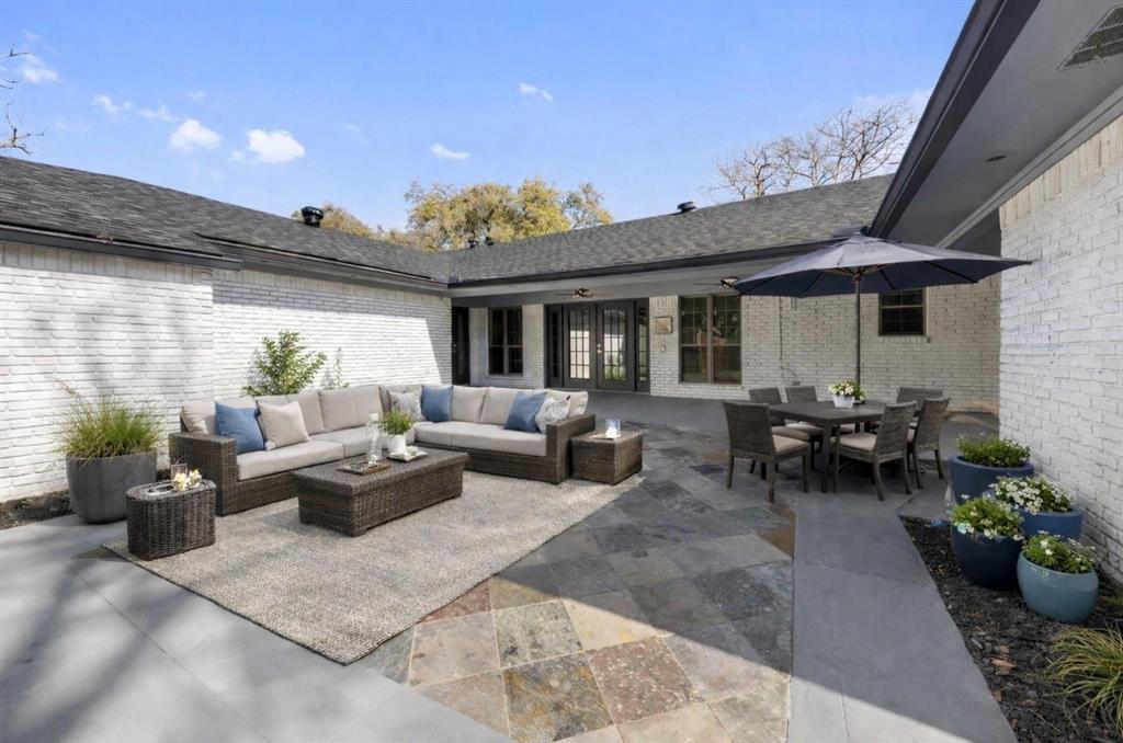14909 Hillcrest Property Photo 1