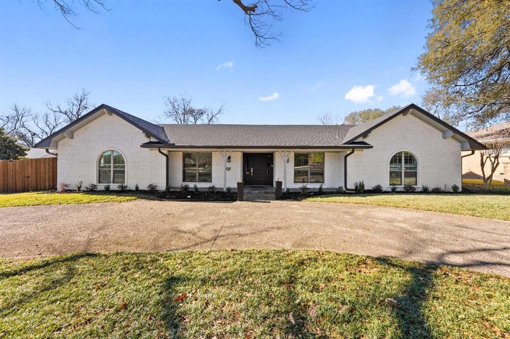 14909 Hillcrest Property Photo 13