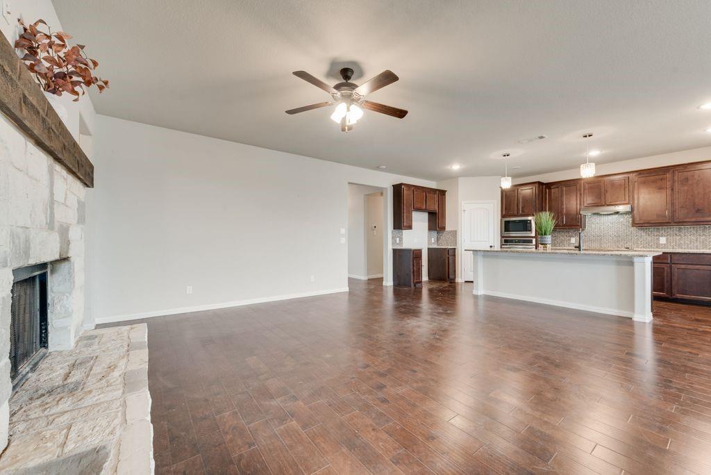 6016 Ember Crest Drive Property Photo 12