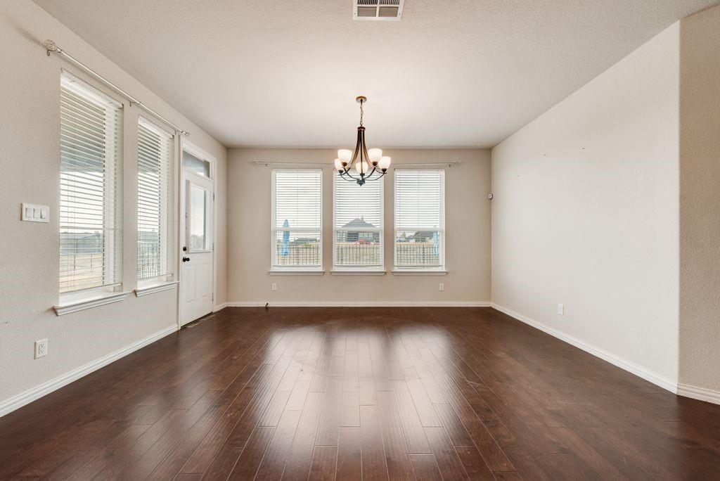 6016 Ember Crest Drive Property Photo 14