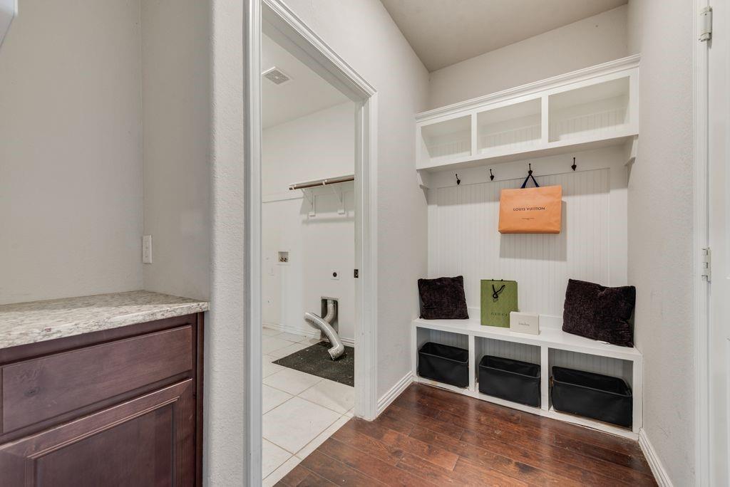 6016 Ember Crest Drive Property Photo 23