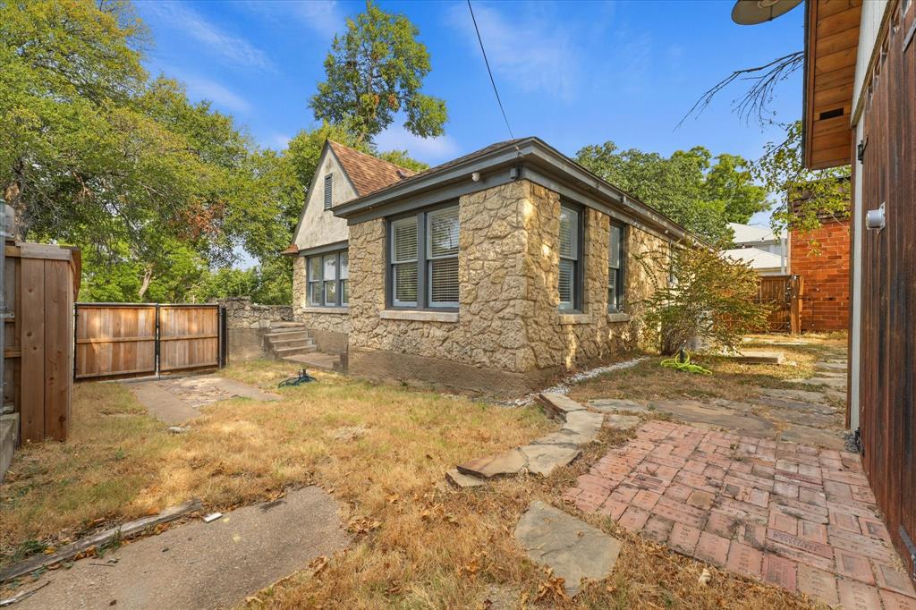 708 Blaylock Drive Property Photo 25