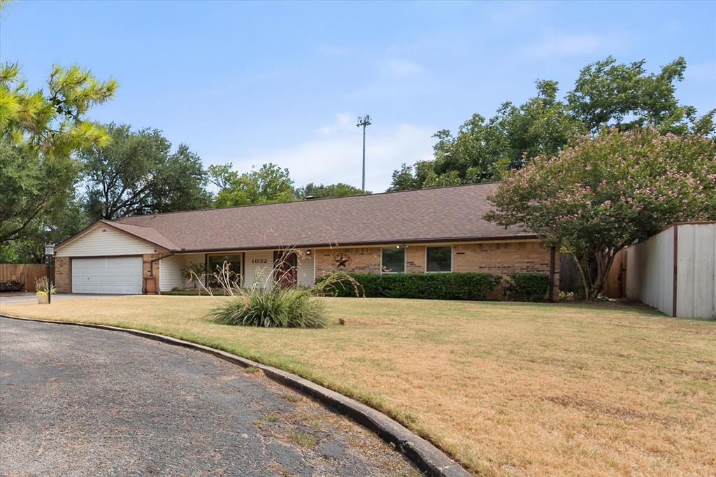 1032 E Enon Avenue Property Photo 1