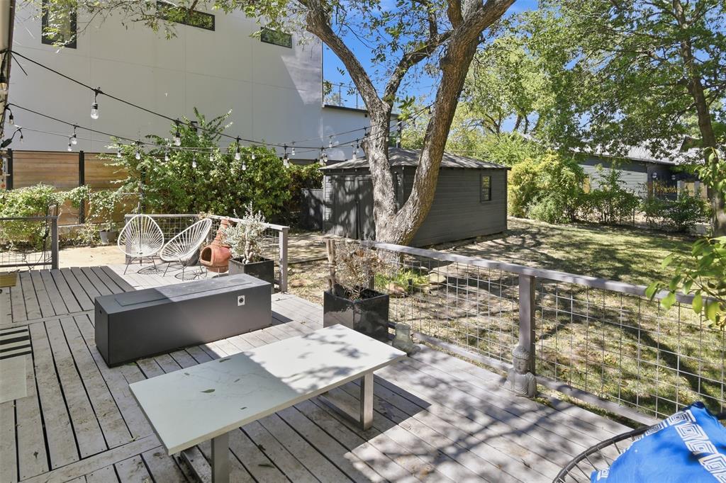 1906 Lakeland Drive Property Photo 21