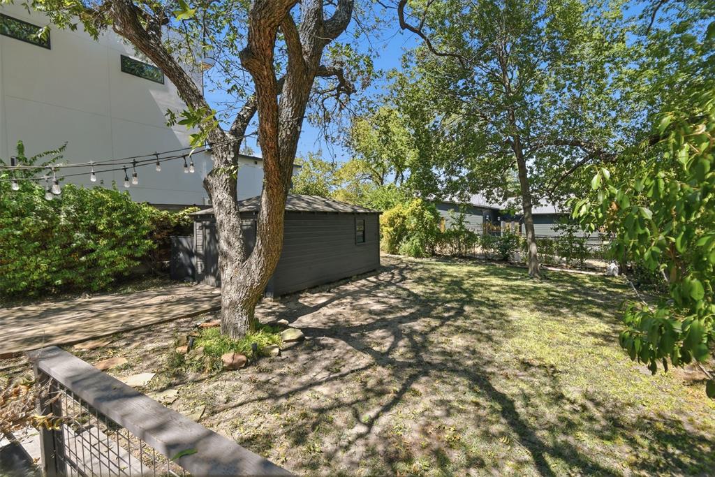 1906 Lakeland Drive Property Photo 25