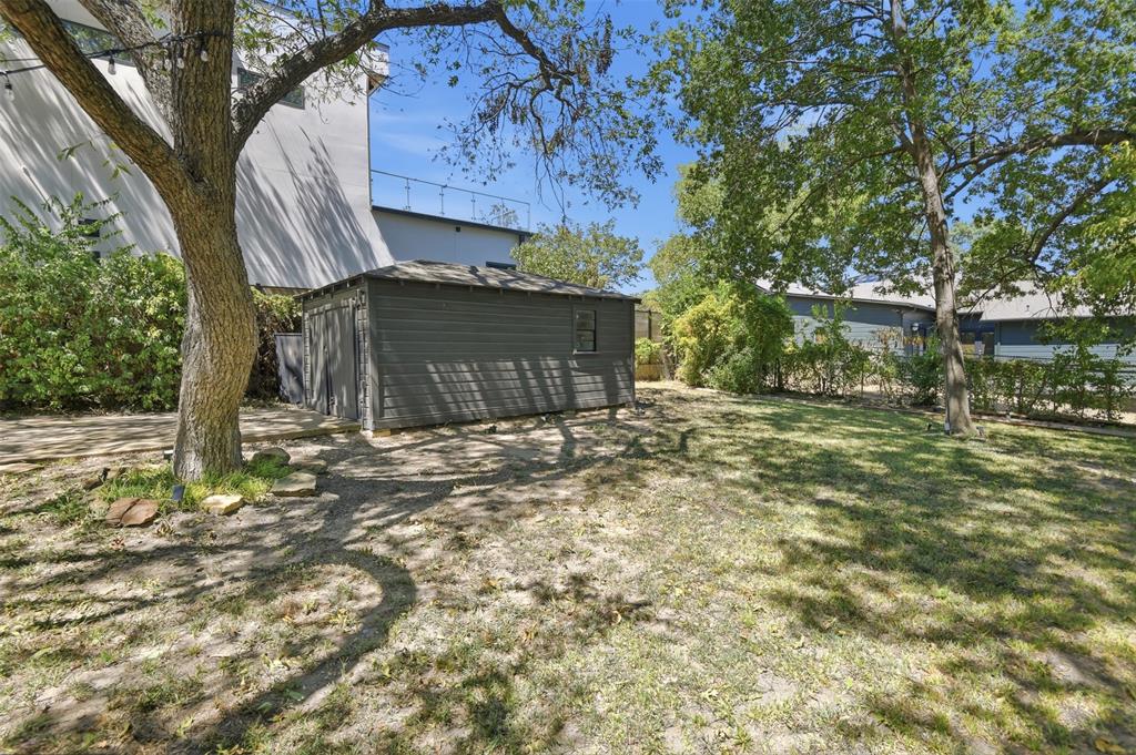 1906 Lakeland Drive Property Photo 27