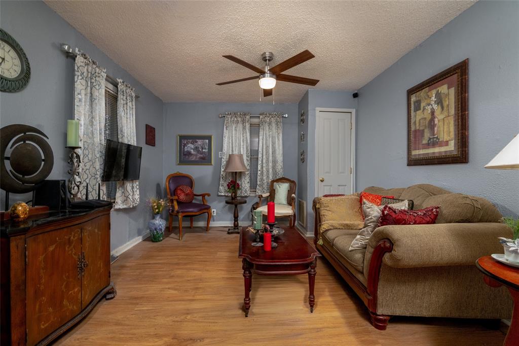 3265 Illinois Avenue Property Photo 6