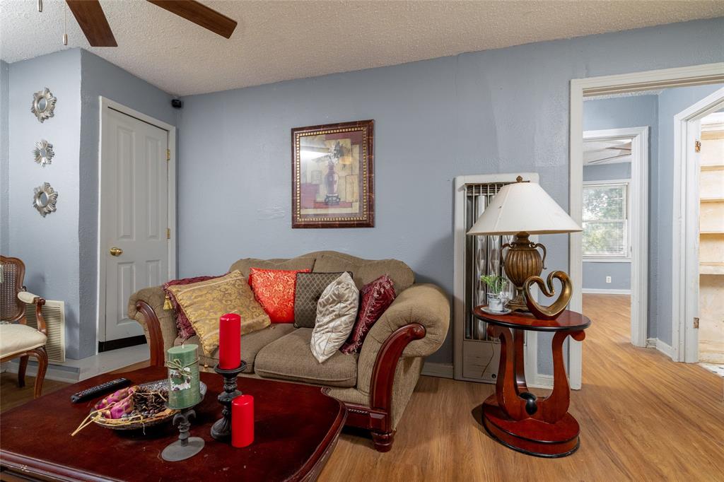 3265 Illinois Avenue Property Photo 7