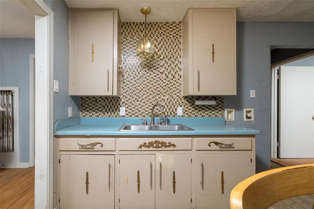 3265 Illinois Avenue Property Photo 10