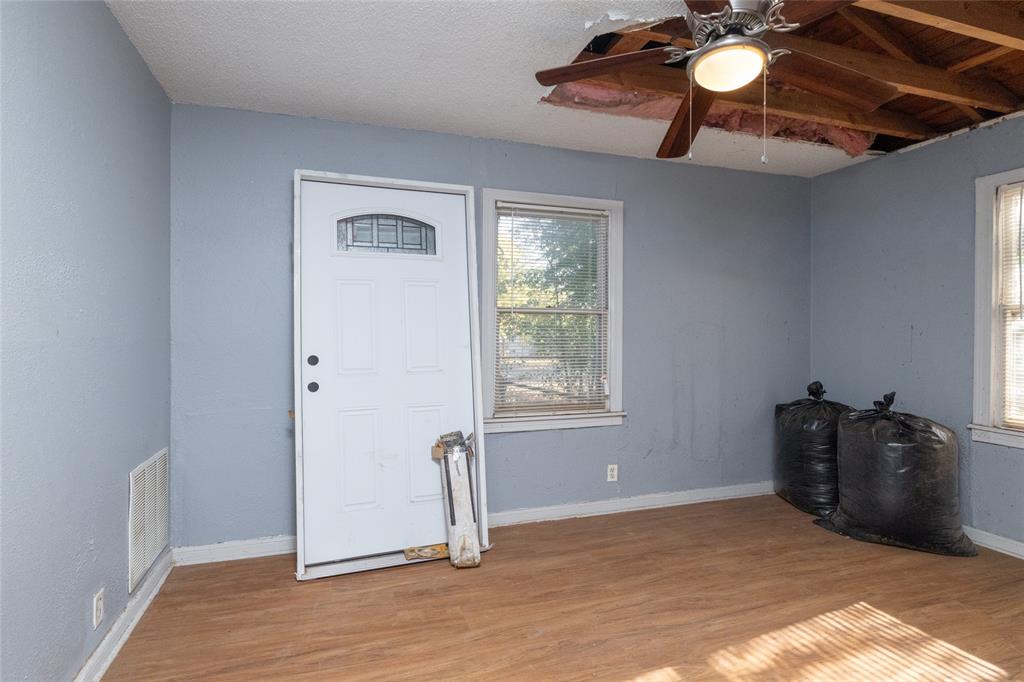 3265 Illinois Avenue Property Photo 16