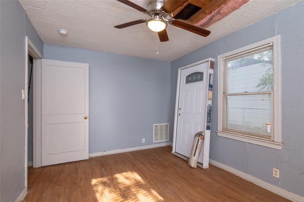3265 Illinois Avenue Property Photo 18