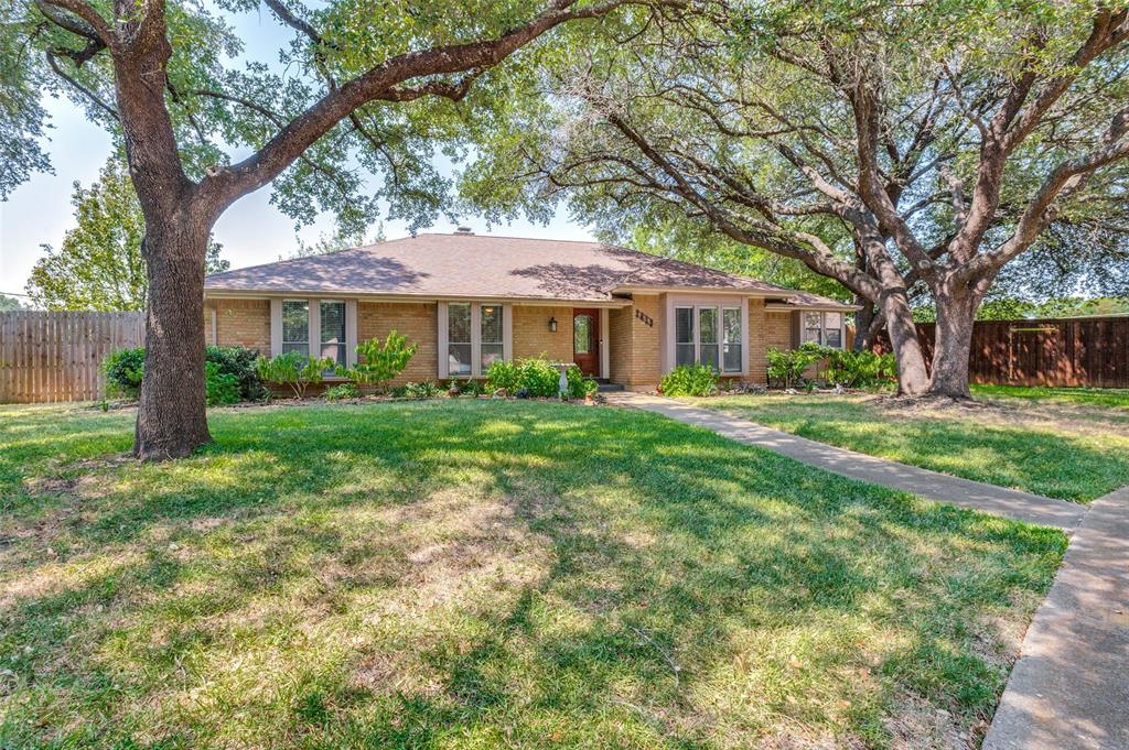 2413 Pearwood Court Property Photo 1