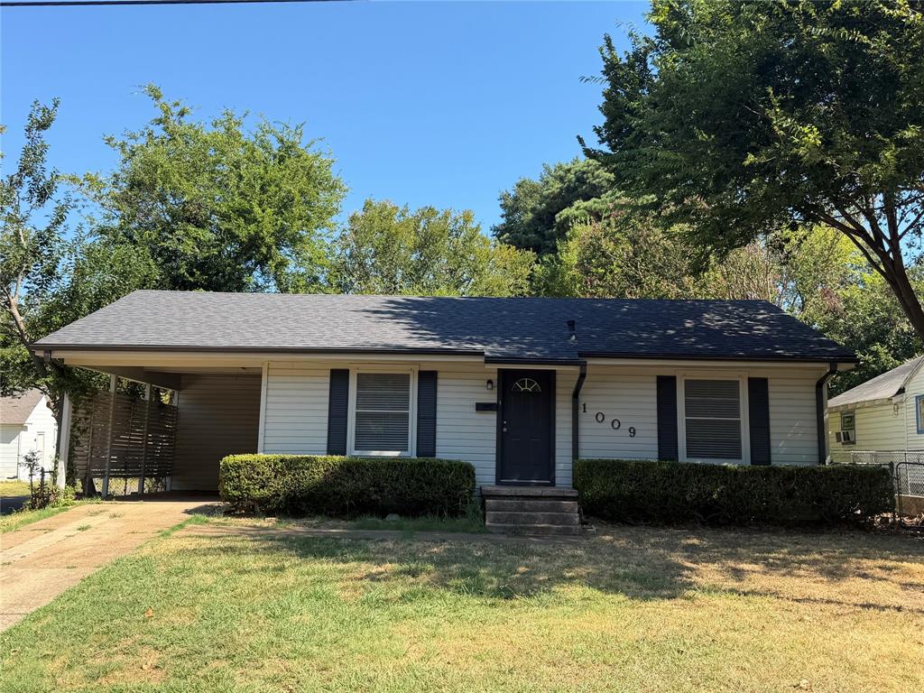 1009 Cedar Street Property Photo 1
