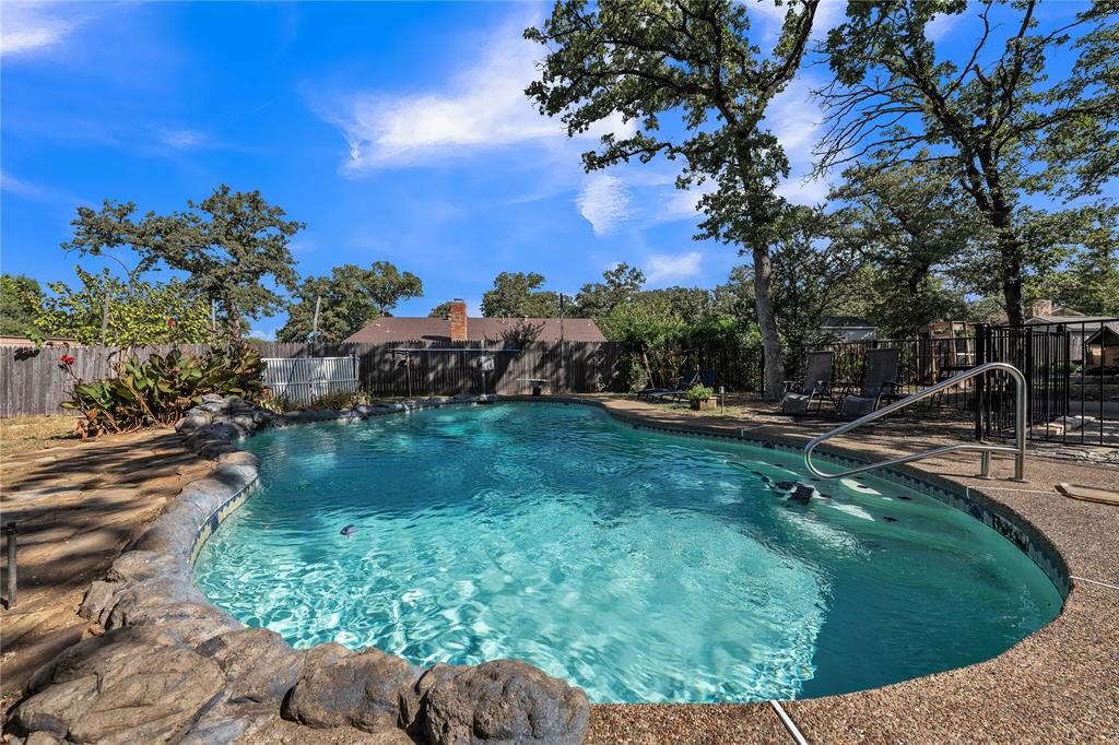 5511 Marshfield Court Property Photo 1