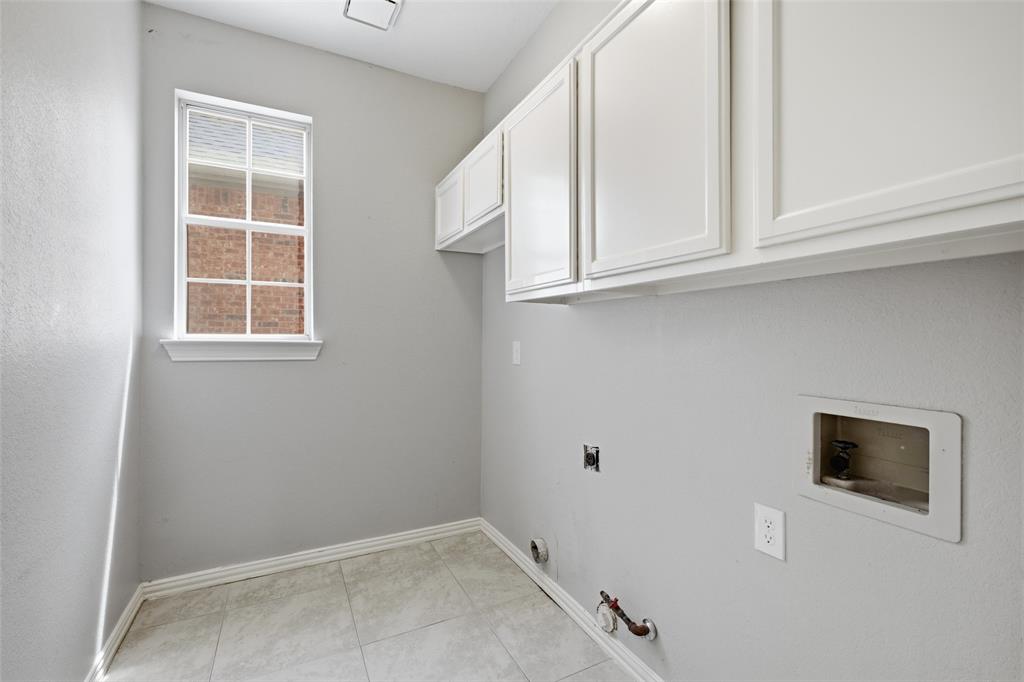 3903 Rive Lane Property Photo 14