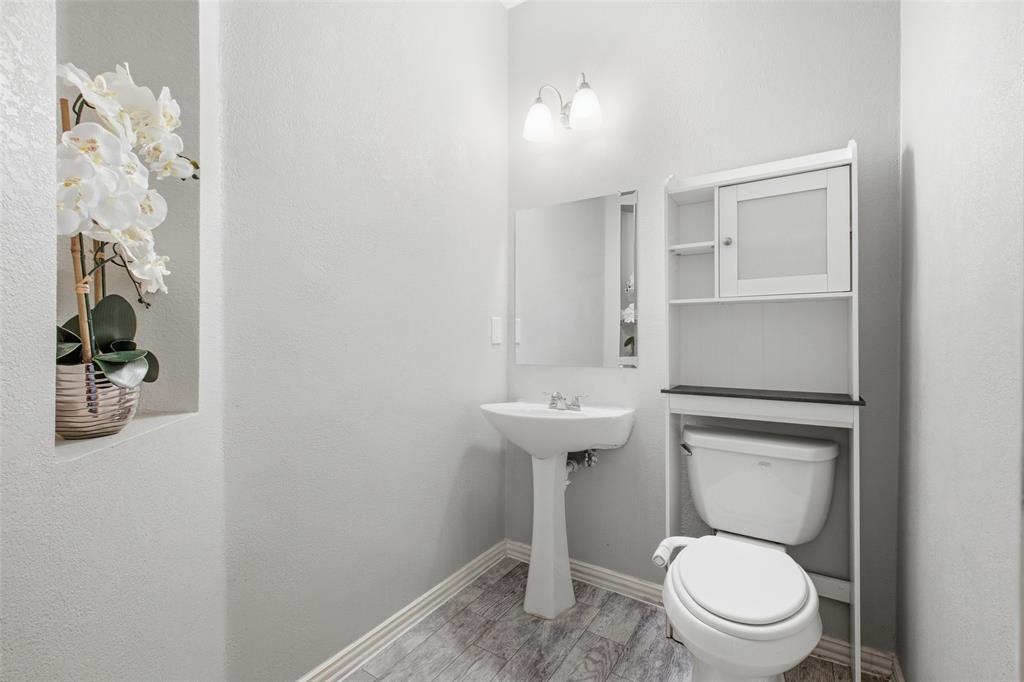 3903 Rive Lane Property Photo 17