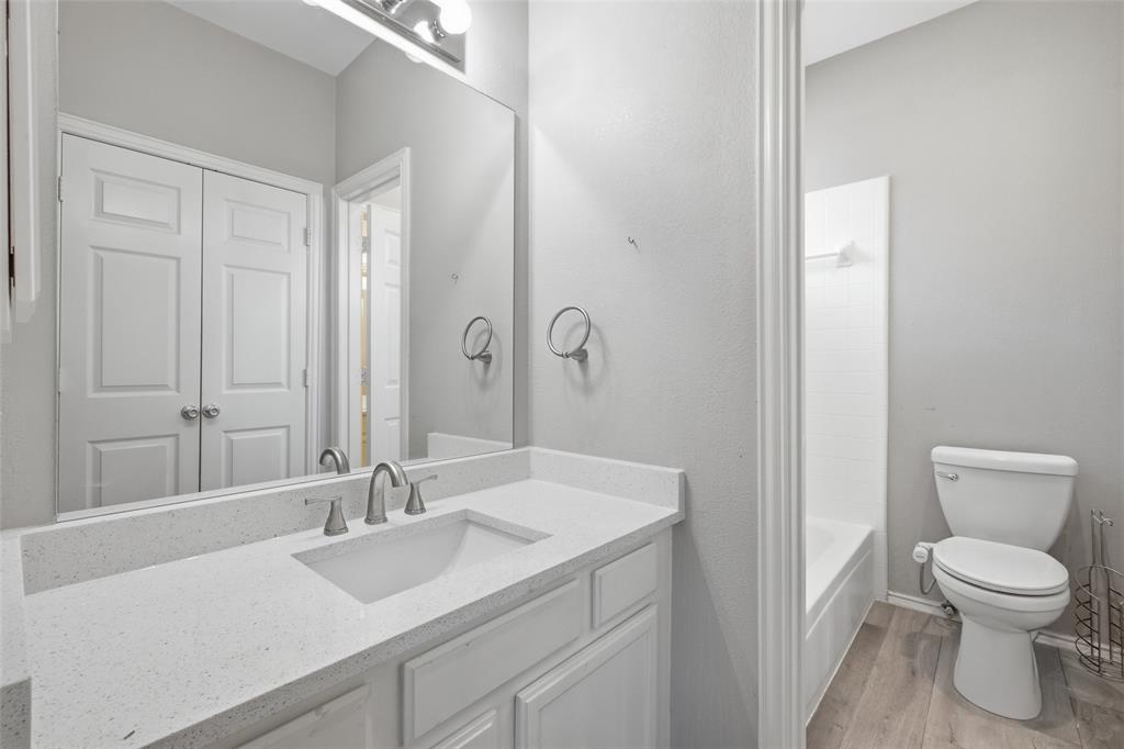 3903 Rive Lane Property Photo 27