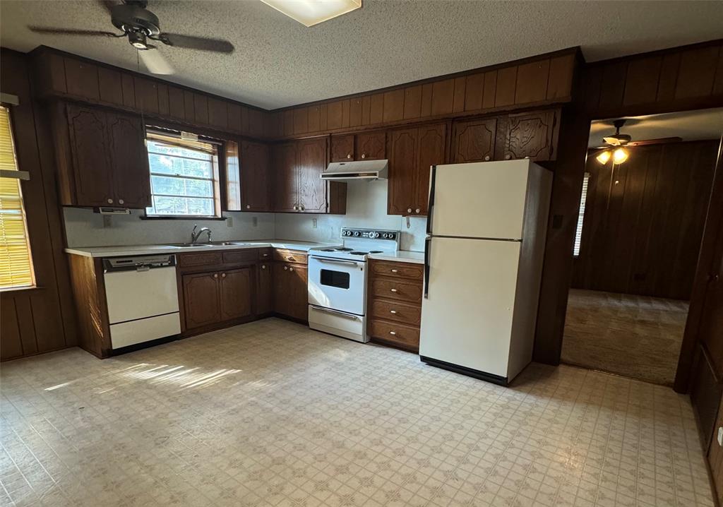 314 Hall Street Property Photo 4