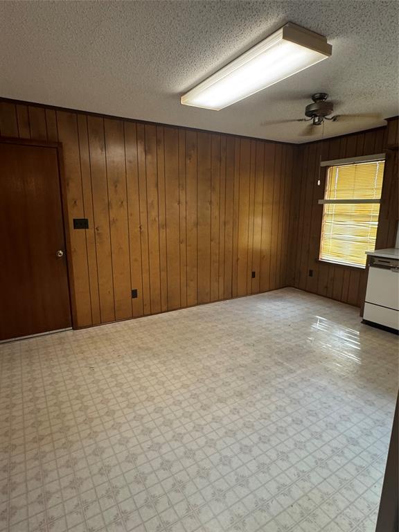 314 Hall Street Property Photo 5
