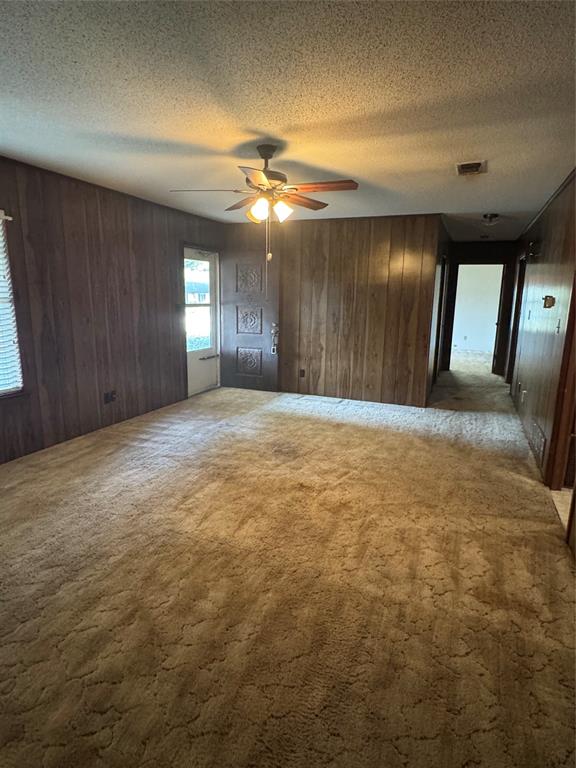 314 Hall Street Property Photo 6