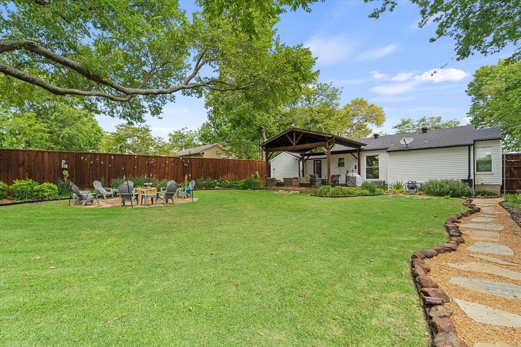 606 Storrs Street Property Photo 17
