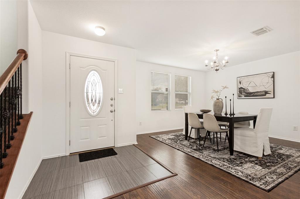 902 Fleming Street Property Photo 3