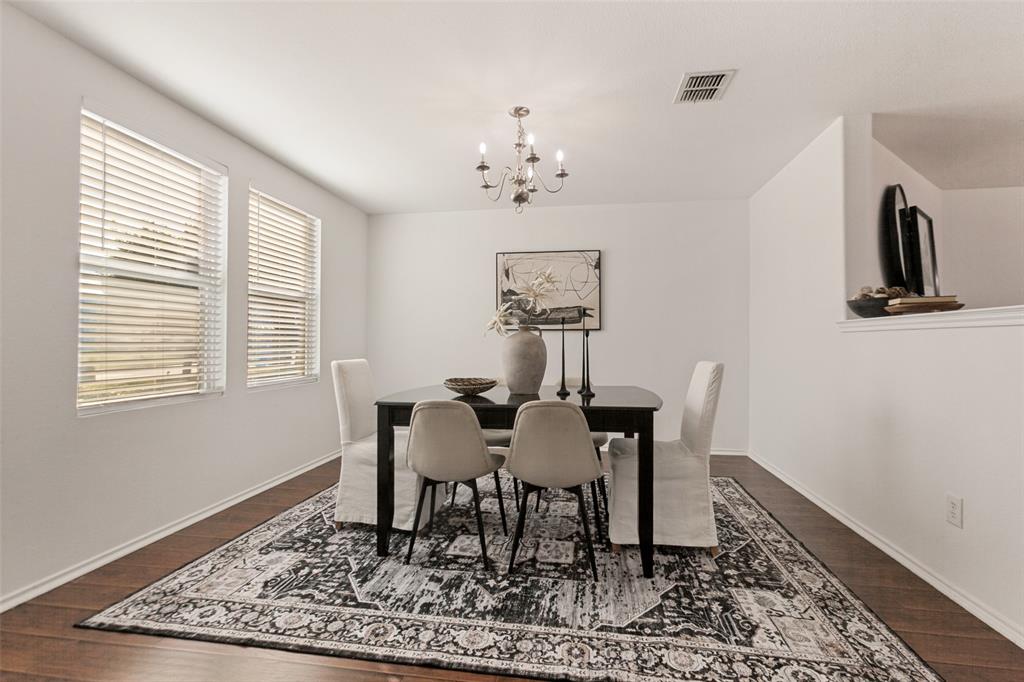 902 Fleming Street Property Photo 4