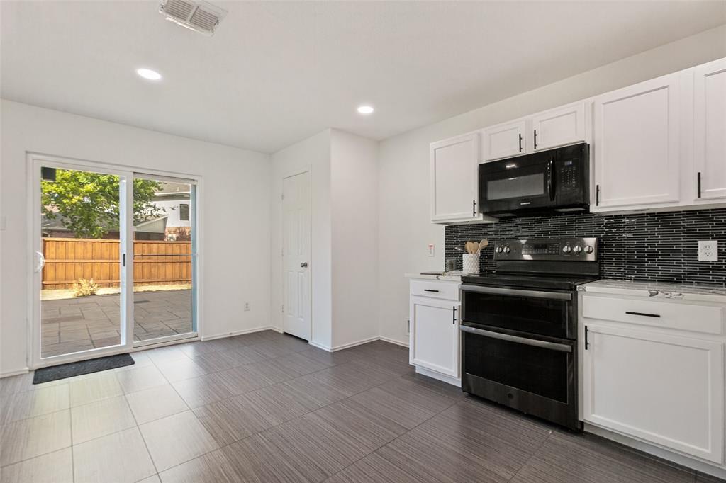 902 Fleming Street Property Photo 11