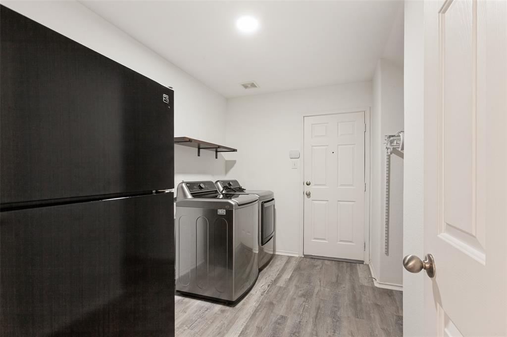 902 Fleming Street Property Photo 12