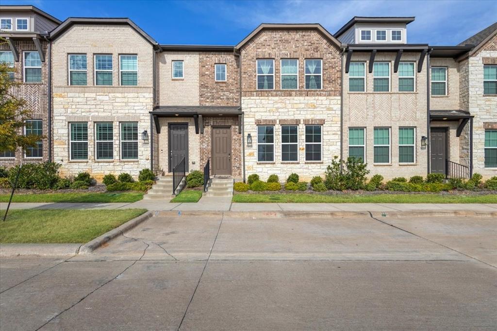 2223 Adena Springs Drive Property Photo 2